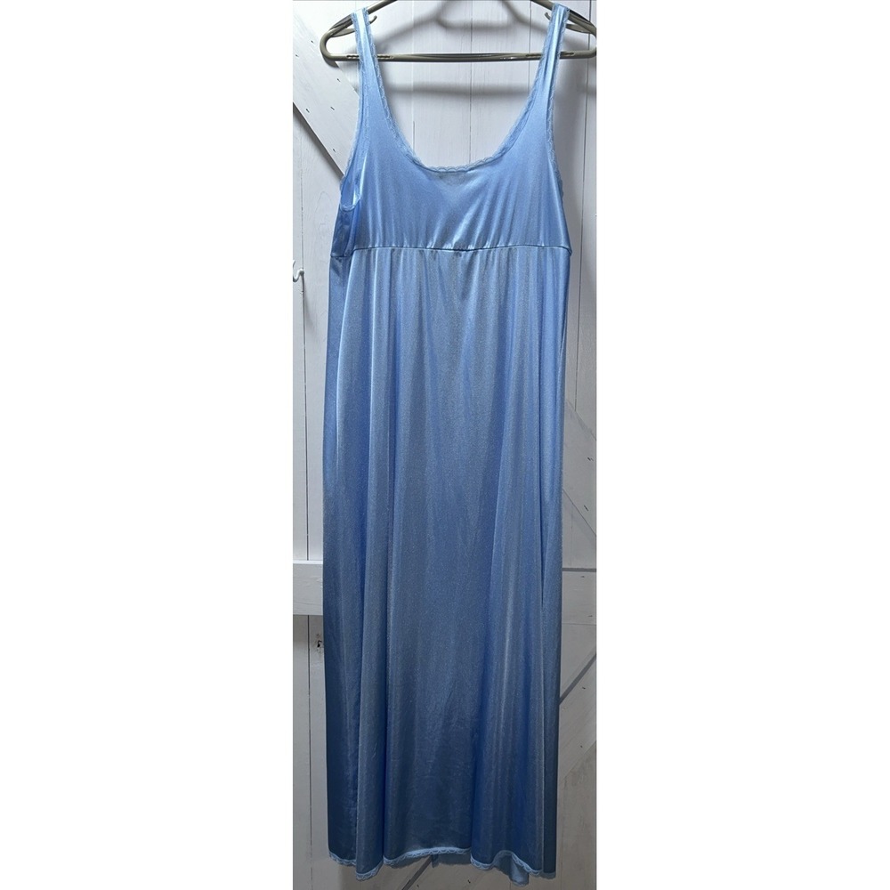 Vtg. Vanity Fair Long Nightgown Women's Size Large Blue with Lace Embellishment - Picture 2 of 8